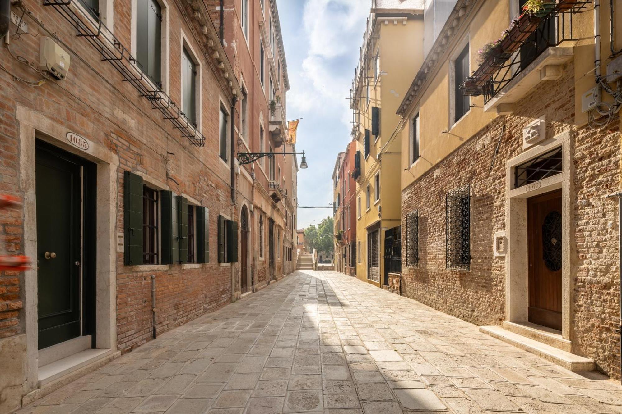 San Giacomo Dall'Orio Garden Apartment R&R Βενετία Εξωτερικό φωτογραφία